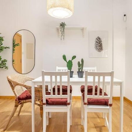 Teatro Appartement Barcelona Buitenkant foto