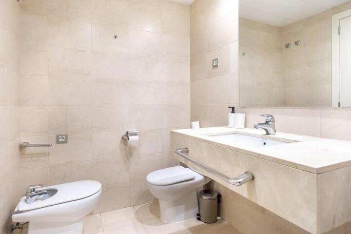 Teatro Appartement Barcelona Buitenkant foto
