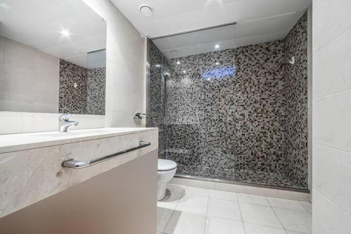 Teatro Appartement Barcelona Buitenkant foto